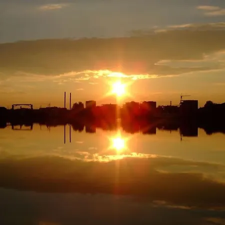 דירה Mitten In Der