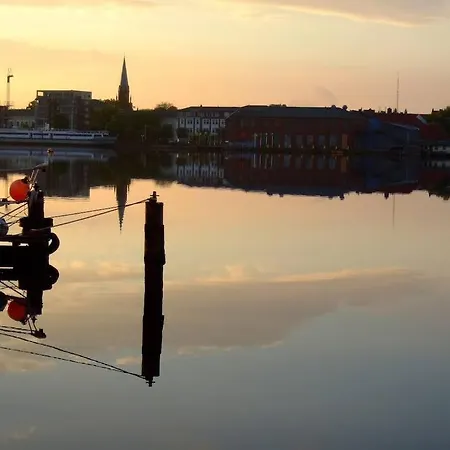 Mitten In Der דירה ווילהלמסהאבן